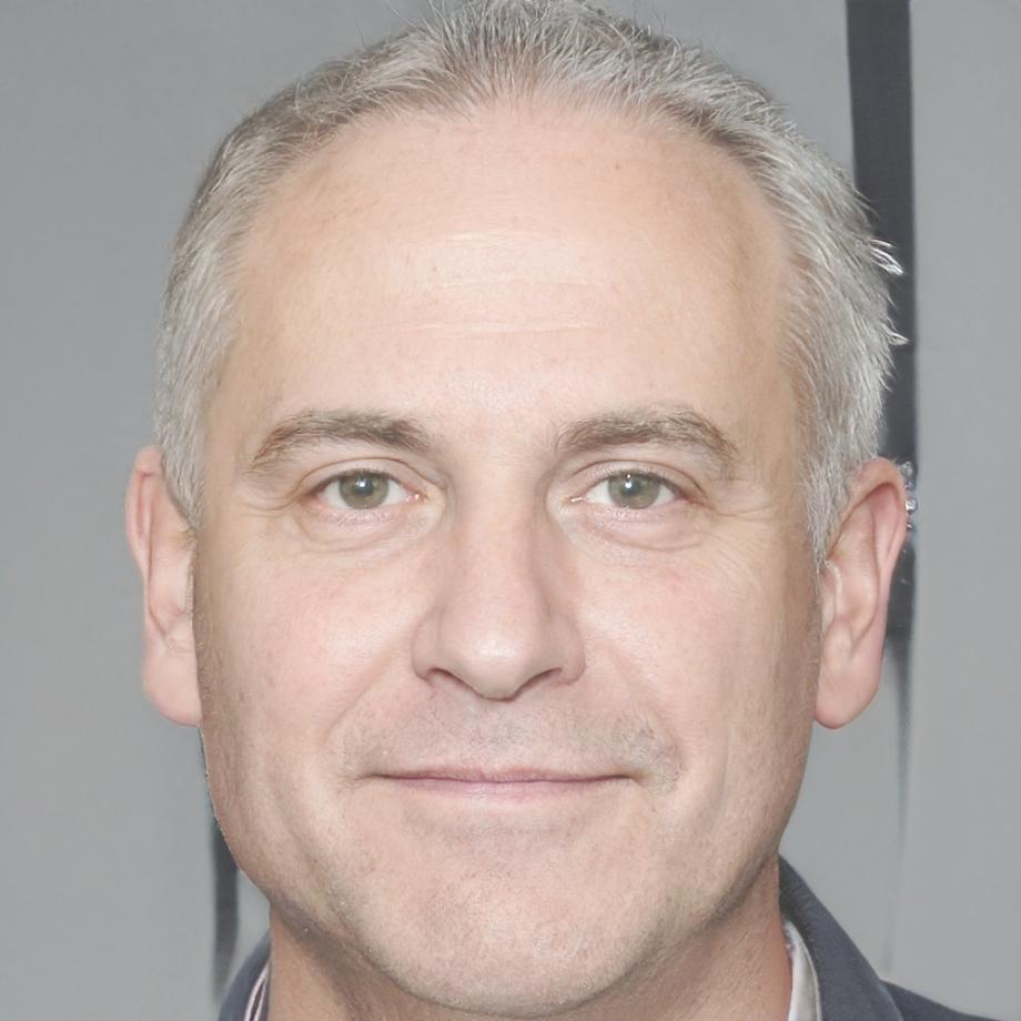 Prof. Dr. Andreas Müller, Head of Financial Strategy